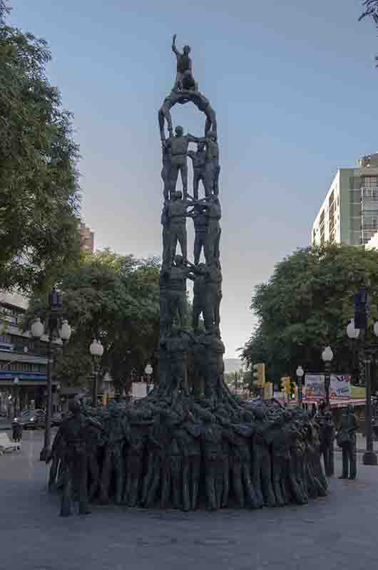 09 - Tarragona - monumento a Los Castellers